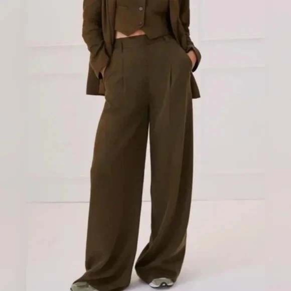Something Navy Pants Womens 4? Wide Leg Trousers Green Pleat Front Tencel